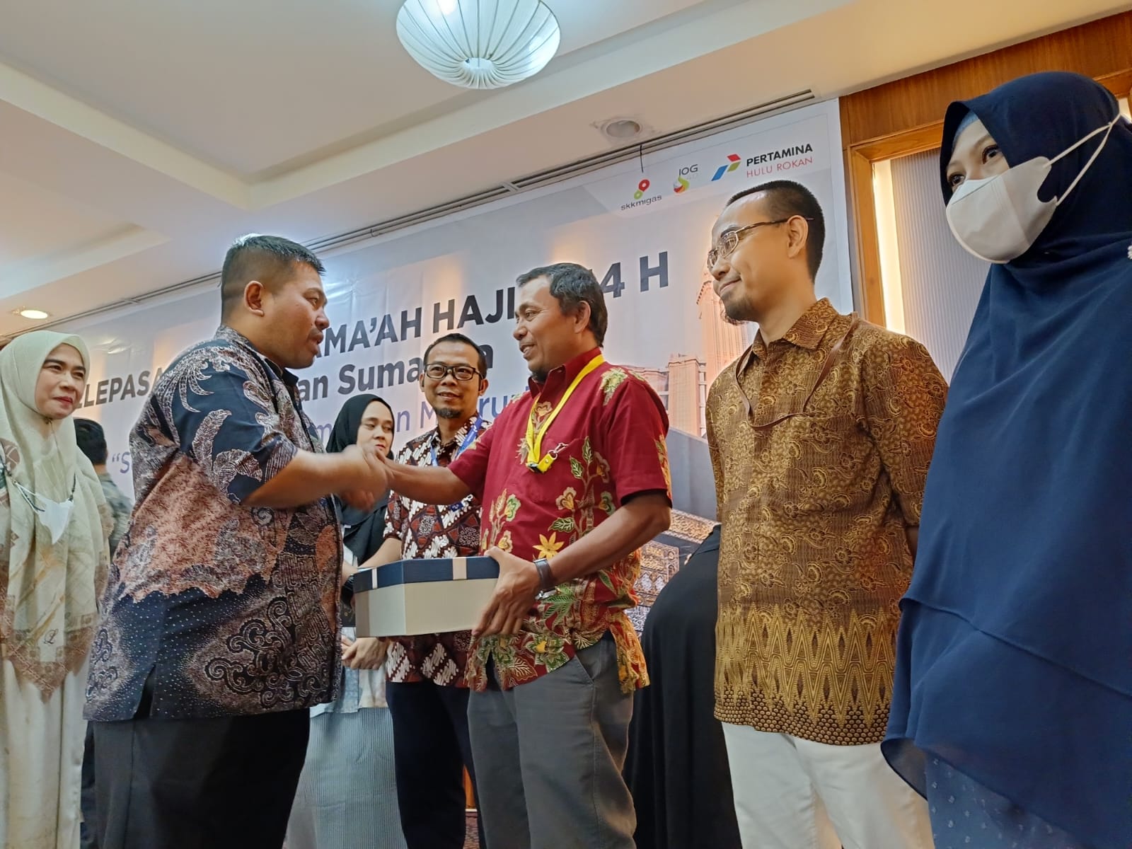 Manajemen PHR Lepas Pekerjanya Berangkat Haji ke Tanah Suci