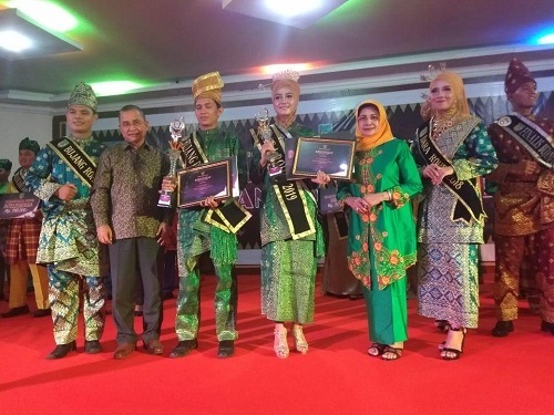Bujang Dara Rohil Terpilih, Surya Arfan : Jaga Nama Baik Daerah
