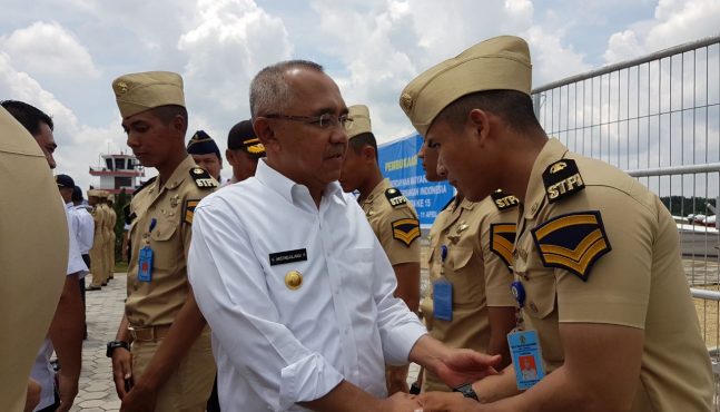 Sapa Taruna Penerbang, Gubri Tinjau Bandara Japura