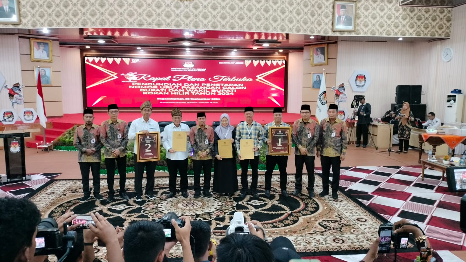 KPUD Rohil Tetapkan Nomor Pasangan Calon Bupati dan Wakil Bupati Rohil