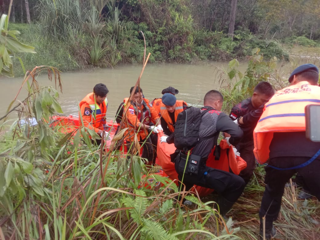 Tragedi Truk Bawa 32 Penumpang Tenggelam, Semua Korban Dalam Pencarian Telah Ditemukan
