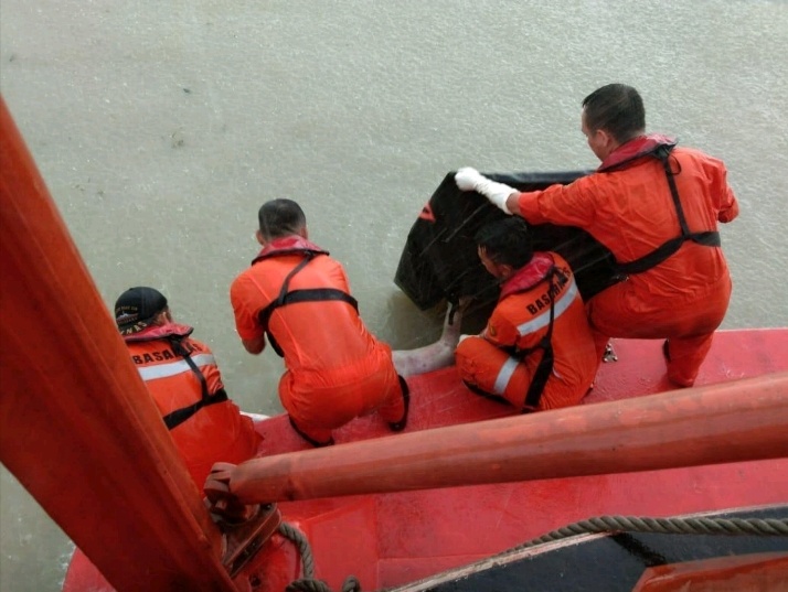 3 Nelayan Tenggelam di Rohil Ditemukan Meninggal Dunia, 1 Orang Lagi Pencarian