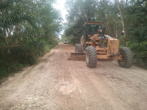 Dukung Pariwisata Daerah, PT RAPP Perbaiki Akses Jalan Wisata Desa Petai