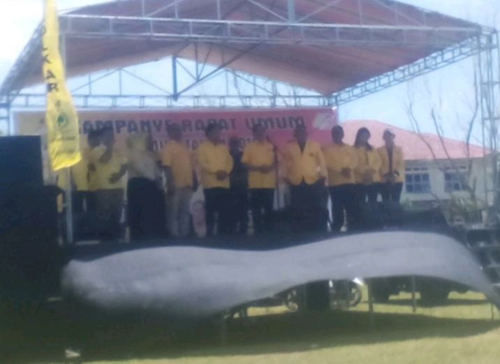 Hadiri Kampanye Akbar Golkar Tapteng, Akbar Tanjung Minta Kader Golkar Bersatu Hadapi Tantangan