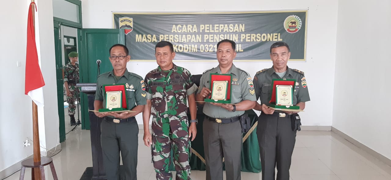 Purna Tugas, Tiga Personil Kodim 0321/Rohil Dilepas