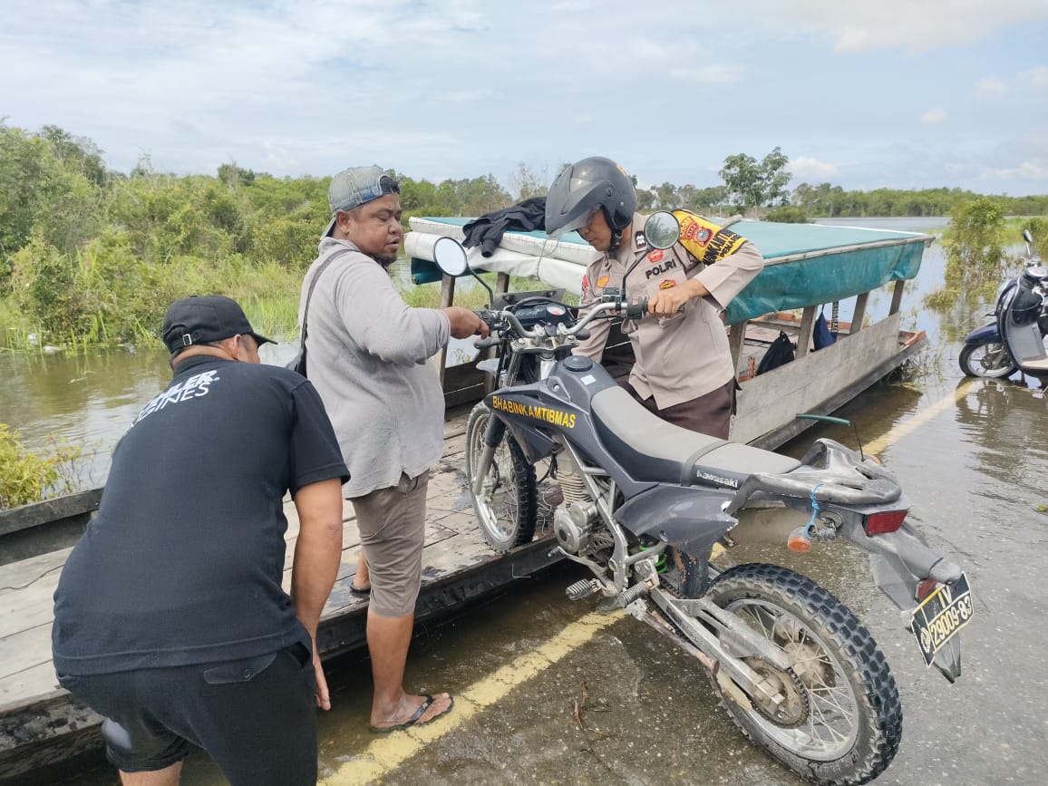 Dalam Rangka Cooling System Pemilu 2024, Polsek Langgam Lakukan Patroli dan Monitoring