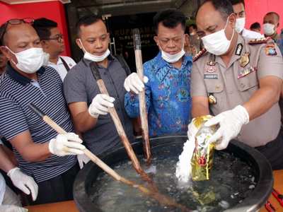 Polres Karimun Musnahkan Sabu 19 Kg Dengan Air Panas