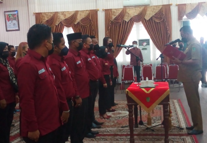Bupati Kukuhkan Pengurus DPK STKKRH Periode 2021-2026