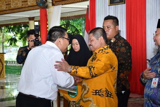 Serahkan SK, Ini Pesan Bupati Bengkalis Kepada 252 CPNS 