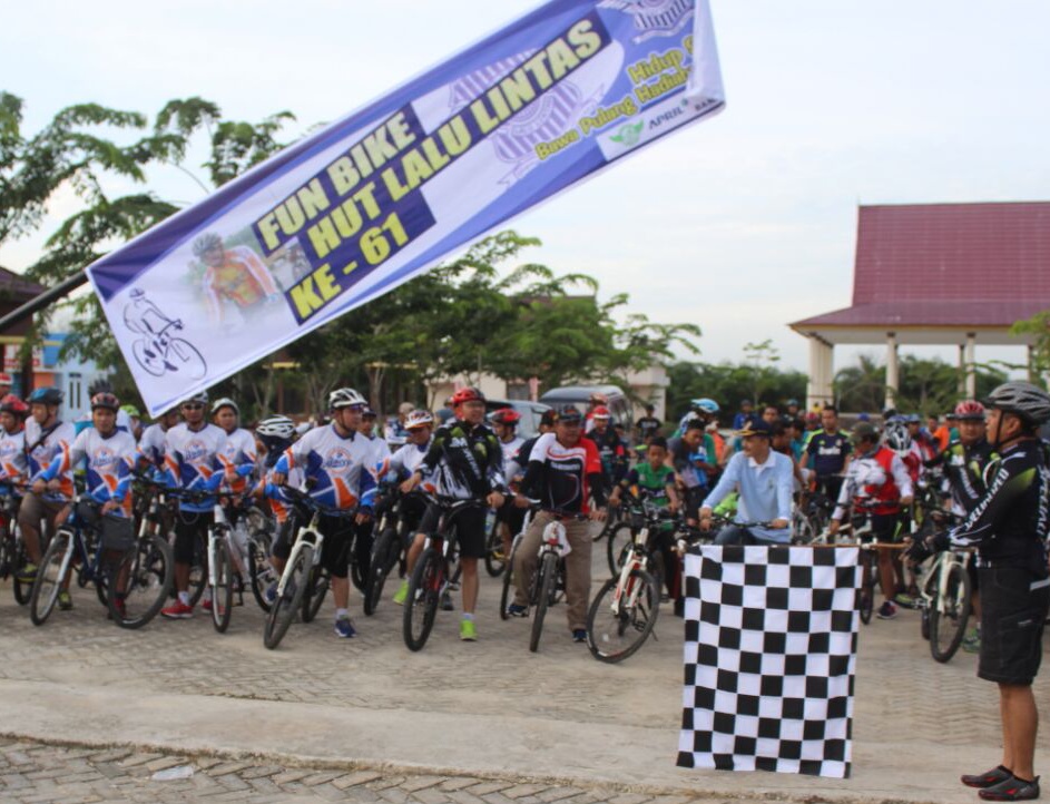 Sambut HUT Lalu Lintas Ke 61, Satlantas Polres Pelalawan Adakan Fun Bike di Care Free day 