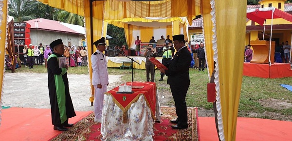 Lantik Penghulu Labuhan Papan, Wabup : Manfaatkan Waktu, Komunikasi Bersama Masyarakat