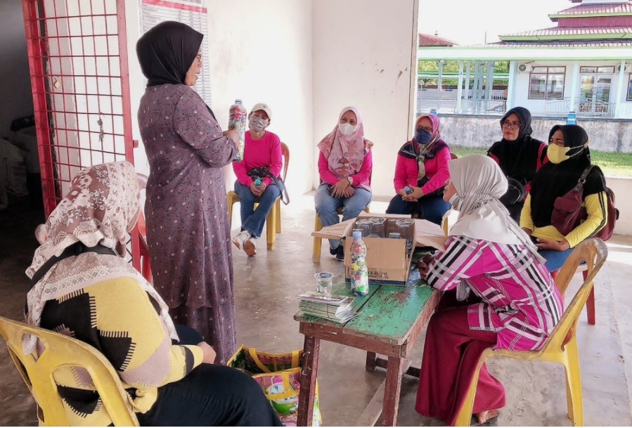 Kisah Inspiratif Bank Sampah Binaan Sinar Mas Agribusiness and Food, Dari Limbah Menjadi Rupiah