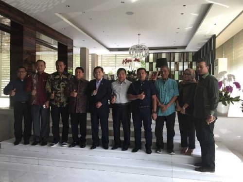 Pimpinan Parpol di Riau Temui Ketum Golkar Pusat Pertanyakan Posisi Wagub