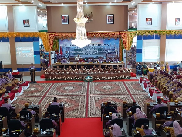 Paripurna Istimewa Hut Rohil Ke-22, Bupati : Mari Lanjutkan Perjuangan Pendiri Negeri