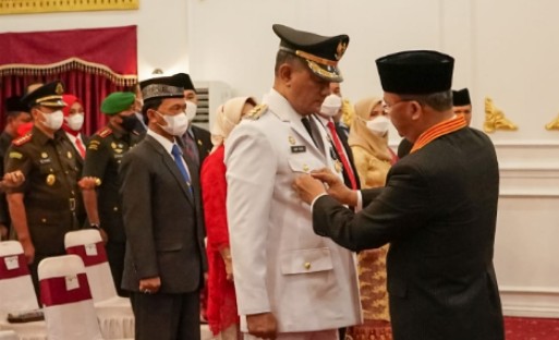 Lantik Pj Bupati Bengkulu Tengah, Ini Pesan Gubernur Rohidin