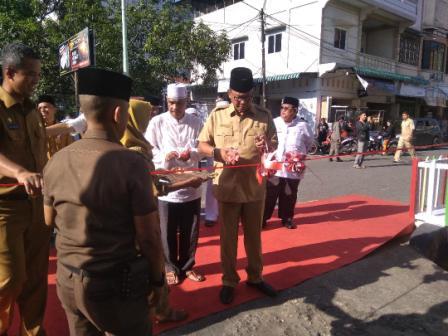 Bupati Rohil : Pedagang Jangan Ada Lagi Berjualan di Jalan