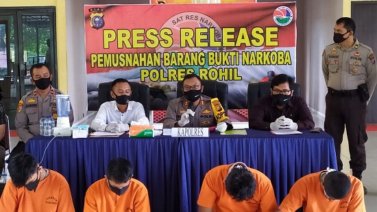 Sebanyak 123,92 Gram Barang Bukti Sabu Dimusnahkan Polres Rohil