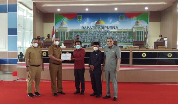 DPRD Gelar Rapat Paripurna Penyampaian Ranperda Inisiatif DPRD Tentang Hymne Dan Mars Rohil 
