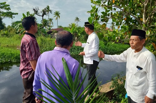 Tinjau Banjir, Bupati Suyatno Kerahkan Alat Berat Nomalisasi Sungai