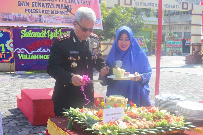 Wabup Hadiri HUT HUT Bhayangkara ke - 71