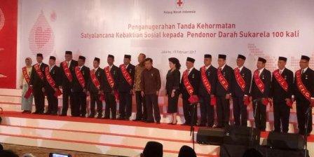  846 Pendonor Darah Terima Penghargaan Setyalencana Dari Wapres Jusuf Kalla