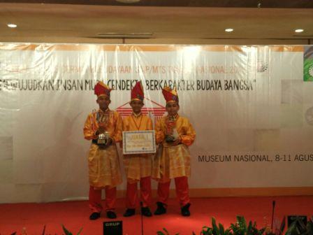 Tiga Siswa SMP di Pelalawan Raih Prestasi Tingkat Nasional
