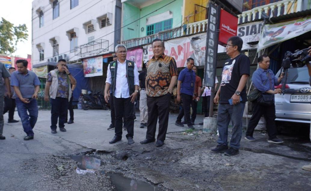 SF Hariyanto Bangun Infrastruktur di Kabupaten, Termasuk Proyek Mangkrak