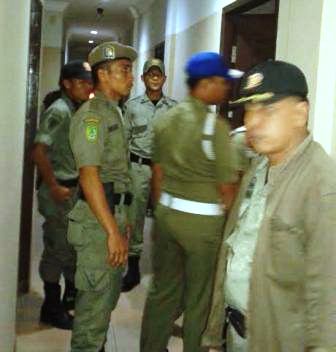 Menjelang Imlek, Satpol PP Tingkatkan Pengawasan