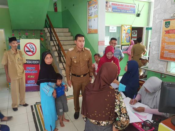 Bupati Rohul Gelar Sidak di Kantor Camat dan Puskesmas Rambah