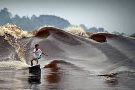 Diikuti 70 Peselancar Lokal, Kali Pertama Bono Surfing Festival Anak Negeri Digelar
