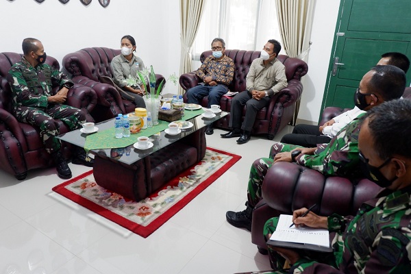 Danrem 031/WB Syech Ismed Dukung Perayaan Natal Wartawan Riau