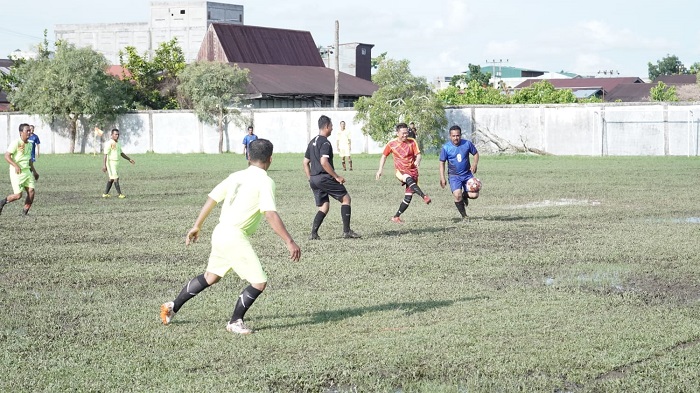  Bupati dan Wakil Bupati Rohil Saling 'Serang'