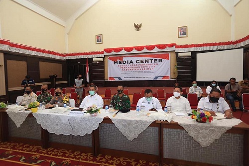   Bahas UU Cipta Kerja, Pjs Bupati Bersama Sekda Karimun Ikuti Rapat Bersama Menteri