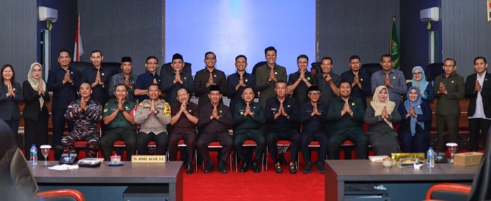DPRD Meranti Gelar Rapat Paripurna Penyampaian Pidato Perdana Bupati dan Wakil Bupati 2025-2030