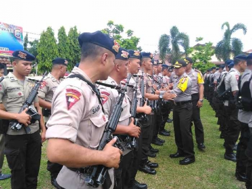 Pengamanan Pilkada 2017 Polda Riau Kirim 2 Pleton Brimob Bersenjata Lengkap ke Kampar