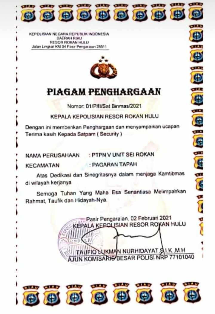 HUT Keâ€“40, Satpam PTPN V Kebun Rokan Terima Piagam Penghargaan dari Kapolres Rohul  