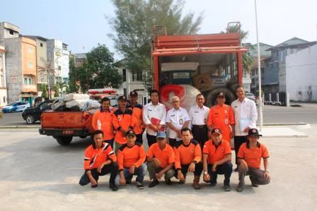 BPBD Riau Berikan Peralatan Bencana Karhutla Kepemkab Rohil