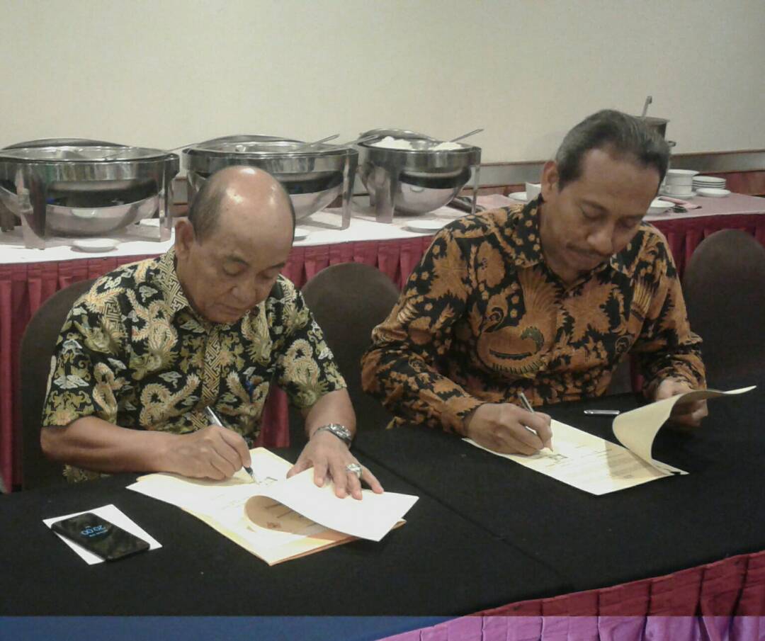 Bupati H.M.Harris Tandatangani MOU Dengan ITI.