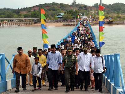 Plt Gubernur Kepri Resmikan Jembatan Terpanjang di Karimun 