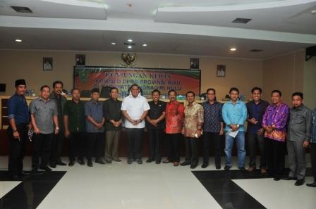Bupati Yopi Sampaikan Usulan Pembangunan Kepada Komisi D DPRD Riau