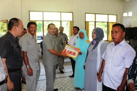 PTPN V Salurkan Program Kemitraan Perdana Tahun 2016 1,4 milyar untuk UKM Kampar dan Rokan Hulu