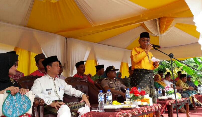 Bupati Pelalawan Lepas Pawai Taaruf MTQ Desa Air Emas Ukui 