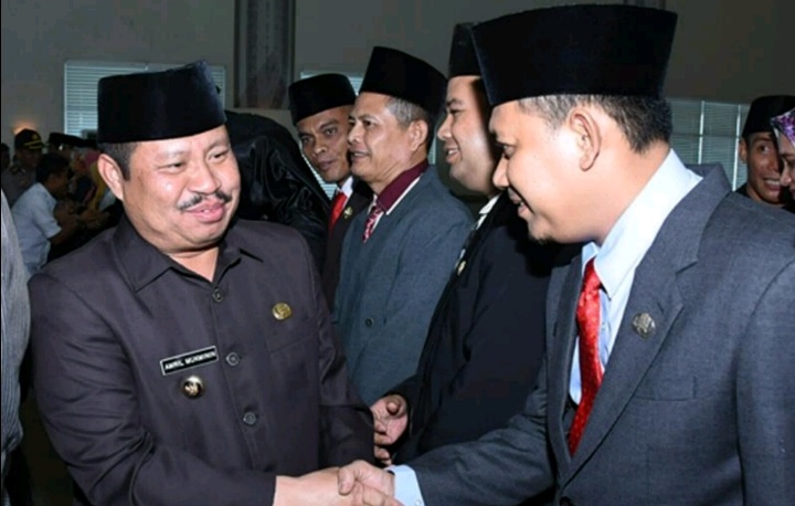 Bupati Amril, Ambil Sumpah Jabatan dan Melantik 17 Pejabat Eselon II 