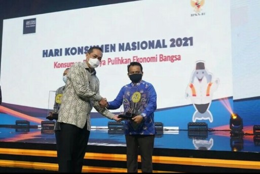 Rohil Raih Penghargaan Daerah Tertib Ukur Dari Kementrian Perdagangan RI