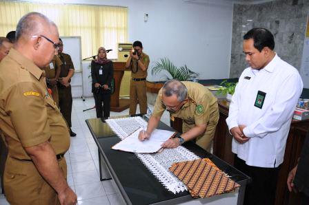 Lima Instansi Pemprov Riau Teken Pakta Integritas