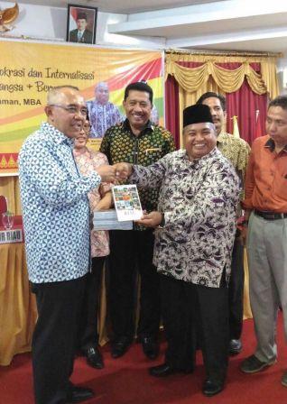 Berikan Kuliah Umum, Gubri Sorot Pentingnya Kerjasama Perguruan Tinggi Dengan Perusahaan