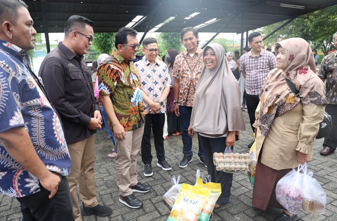 PalmCo Regional 3 Dukung Program Pengendalian Inflasi Pemerintah Melalui Pasar Murah
