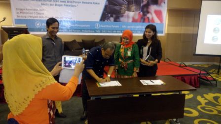 RS Awal Bross Jalin Kerjasama Dengan PWI dan Blogger Pekanbaru