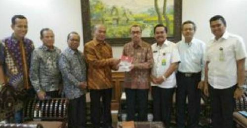 Syamsuar Undang Mendikbud Buka Helat Porseni PGRI di Siak