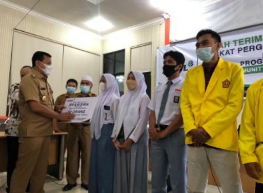 PT RAPP Kembali Salurkan Beasiswa di Kabupaten Kuansing